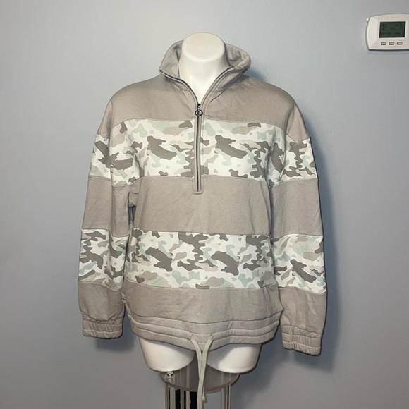 Simply Southern Tops - Simply Southern 1/4 Zip Striped Camouflage Pulloverr Jacket. NWT.  Large.